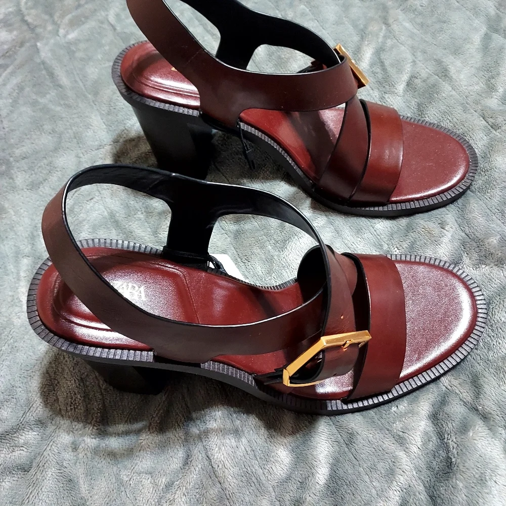 Zara Brown Leather Buckled Heeled Sandals Sz-11
